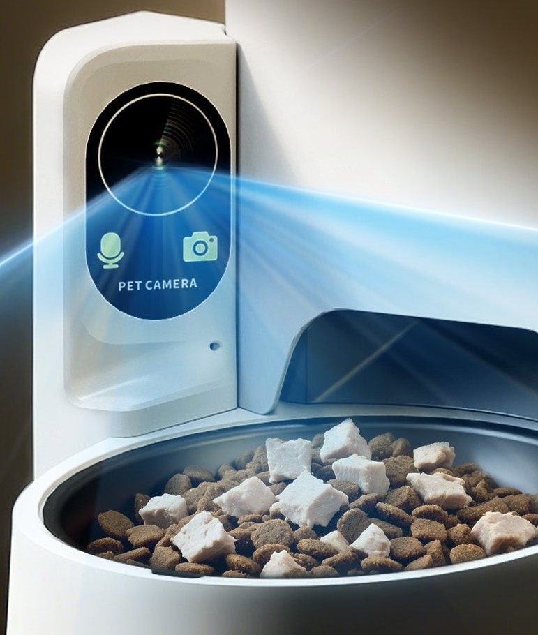 Telecamera della PETKIT YUMSHARE SOLO 2 puntata sulla ciotola